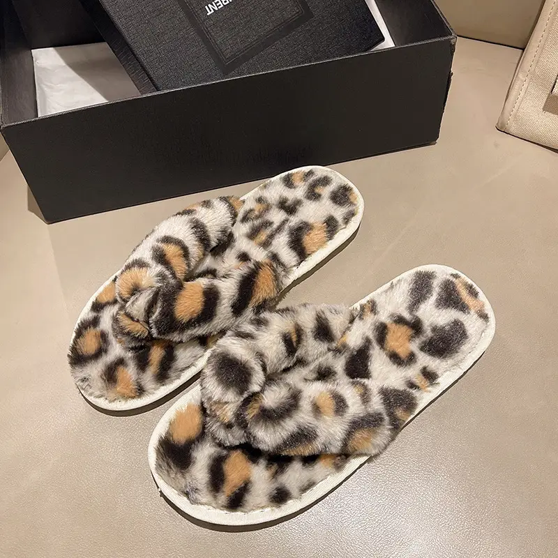 Cross-Border Slippers 2026 European and American Style Home and Outdoor Warm Cotton Slippers for Women, Non-Slip Plush Shoes
