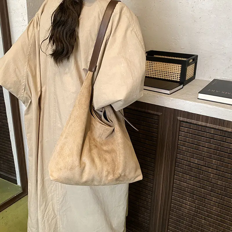 Retro Brown Leather Tote Bag Women Winter Commute - Image 7