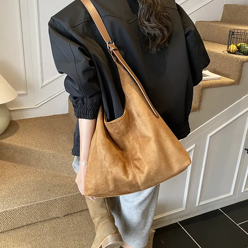 Retro Brown Leather Tote Bag Women Winter Commute - Image 8