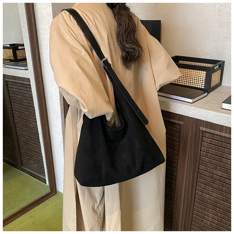 Retro Brown Leather Tote Bag Women Winter Commute — feature 12