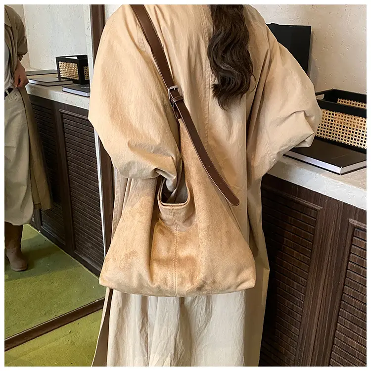 Retro Brown Leather Tote Bag Women Winter Commute — feature 15