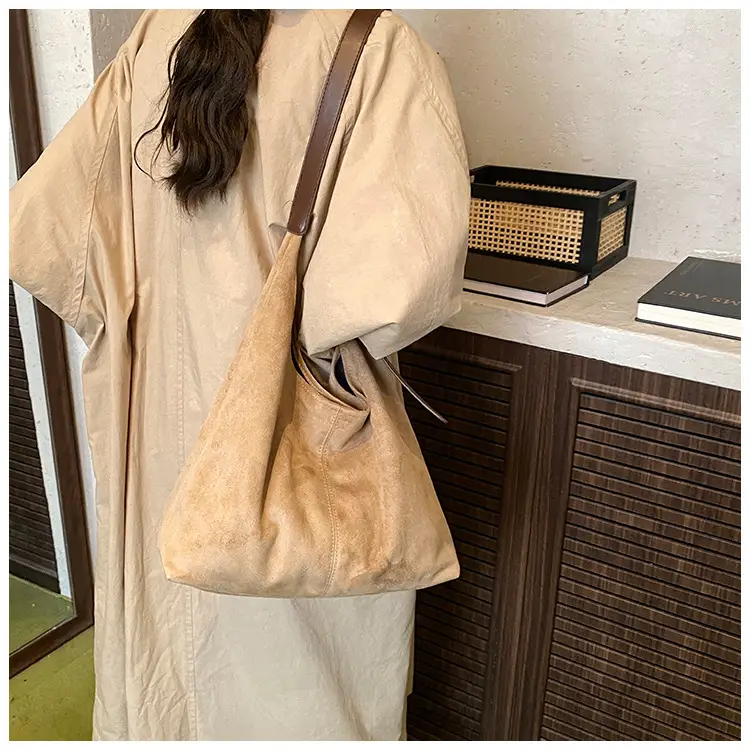 Retro Brown Leather Tote Bag Women Winter Commute — feature 16