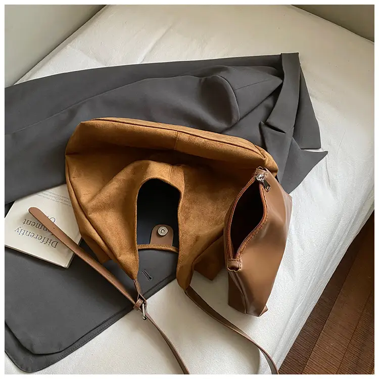 Retro Brown Leather Tote Bag Women Winter Commute — feature 9