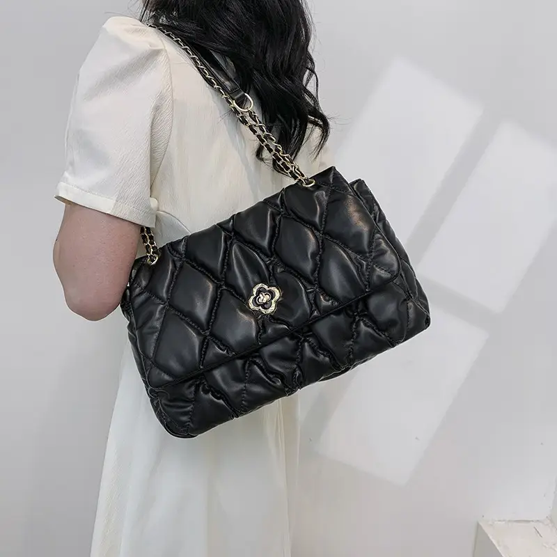 White Quilted Chain Shoulder Bag for Women 2025 - Image 10
