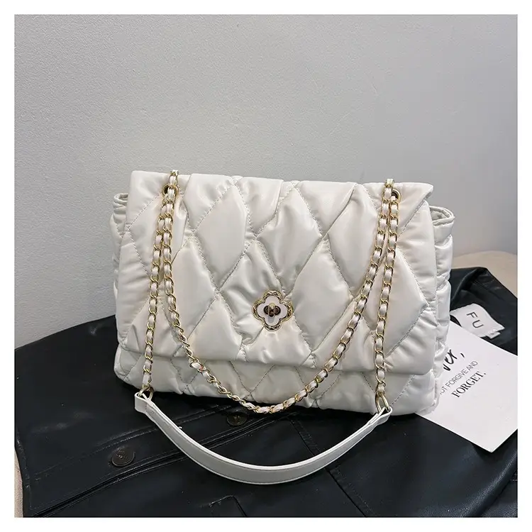 White Quilted Chain Shoulder Bag for Women 2025 — feature 30