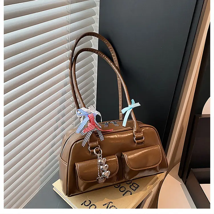 Light Colored Zipper Shoulder Bag for Women Autumn Winter Commute — feature 15