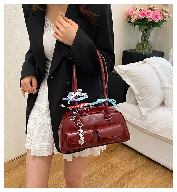Light Colored Zipper Shoulder Bag for Women Autumn Winter Commute — feature 2