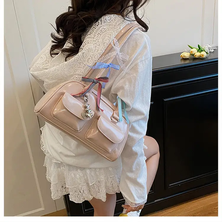 Light Colored Zipper Shoulder Bag for Women Autumn Winter Commute — feature 31
