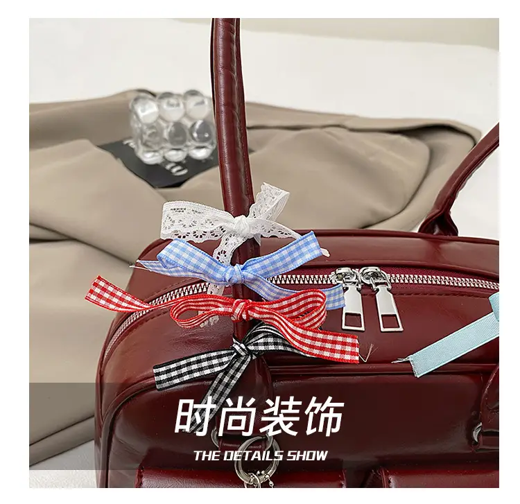 Light Colored Zipper Shoulder Bag for Women Autumn Winter Commute — feature 6