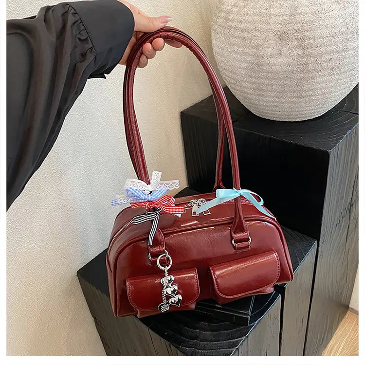 Light Colored Zipper Shoulder Bag for Women Autumn Winter Commute - Image 3