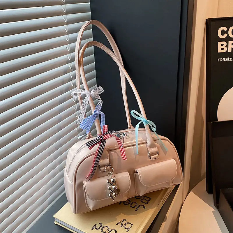 Light Colored Zipper Shoulder Bag for Women Autumn Winter Commute - Image 5
