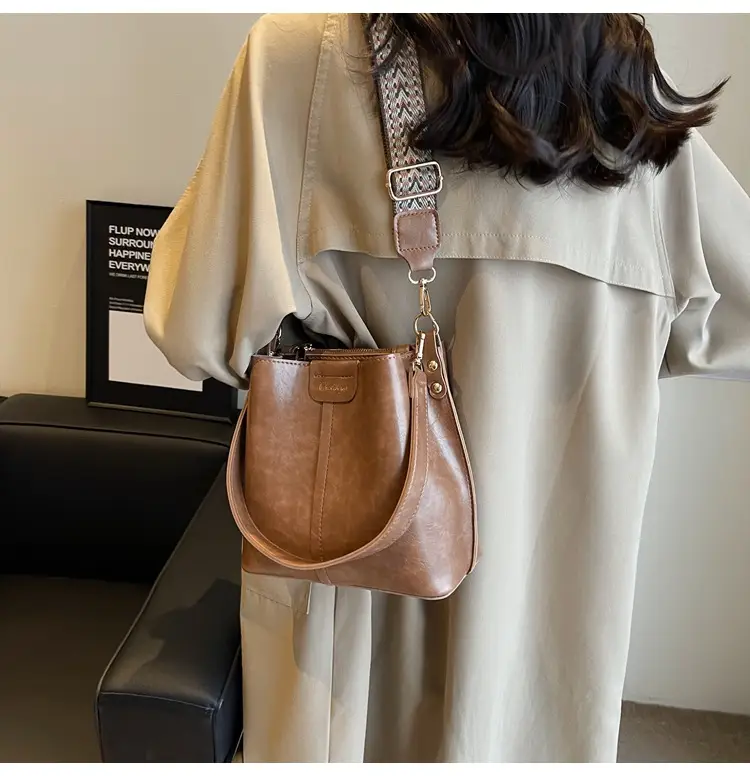 Women's Crossbody Bag Brown Leather 2025 — feature 24