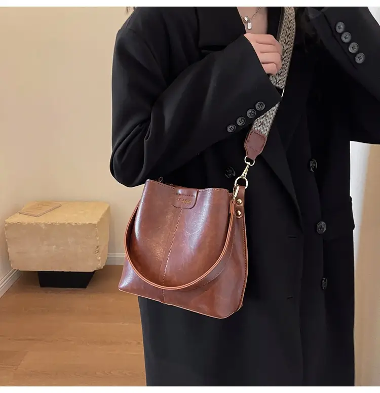 Women's Crossbody Bag Brown Leather 2025 — feature 35