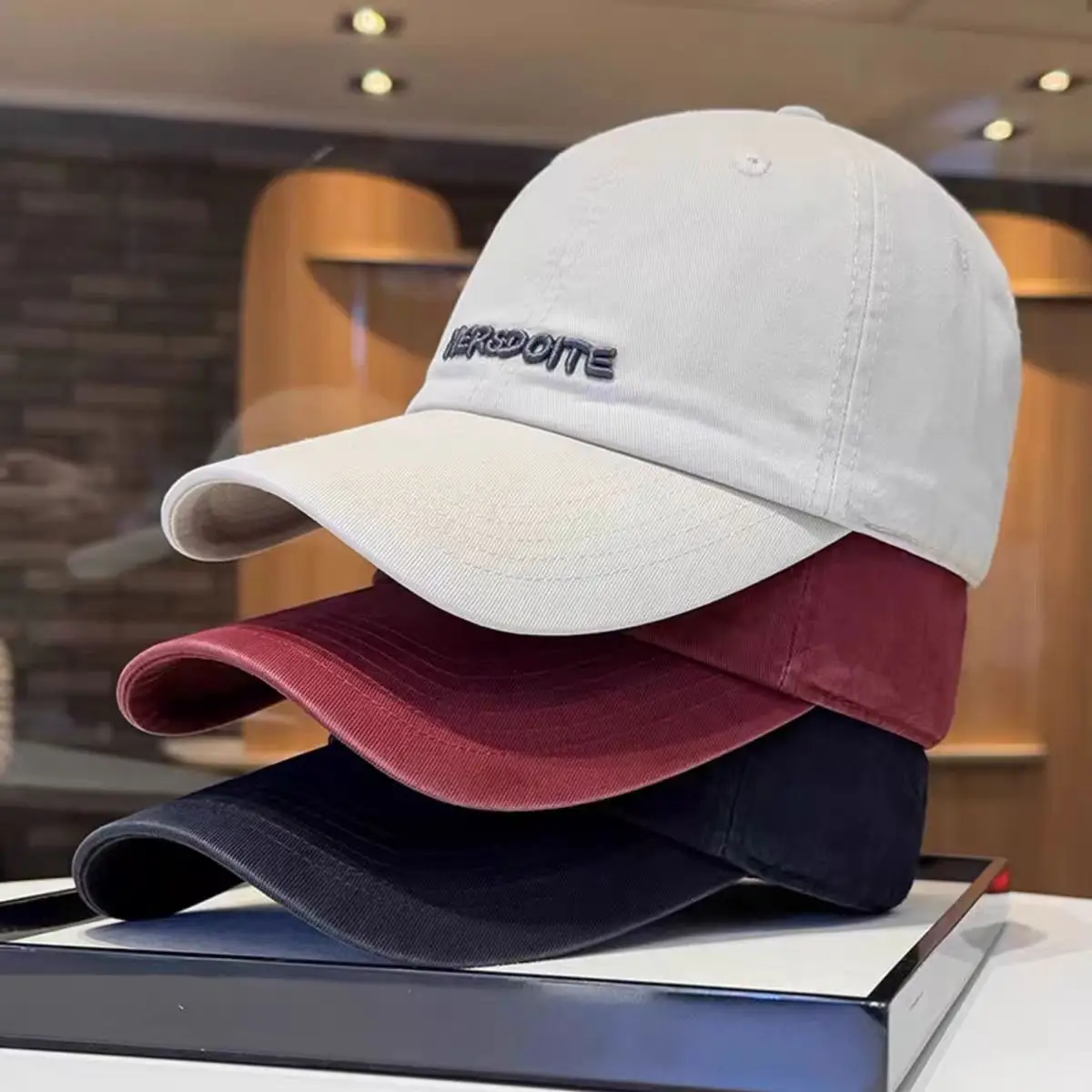 Women Embroidered Baseball Cap Red Black Large Head — feature 4