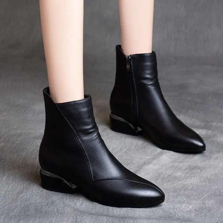 Women Fleece Lined Low Heel Boots Black Pointed Toe — feature 1
