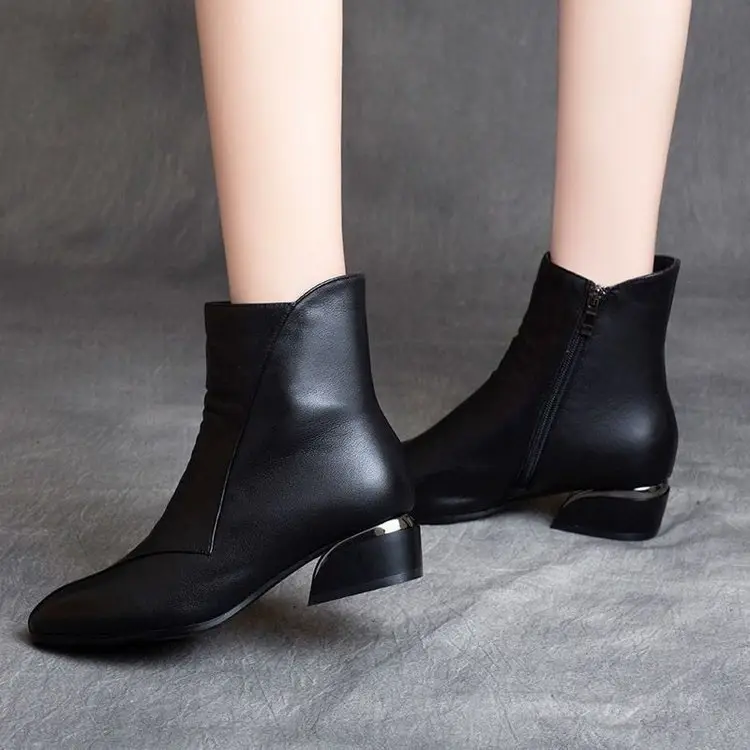 Women Fleece Lined Low Heel Boots Black Pointed Toe — feature 4
