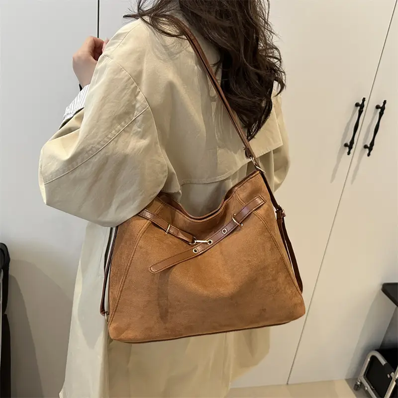 Women's Western Style Large Cap Bag Shoulder Commuter Tote
