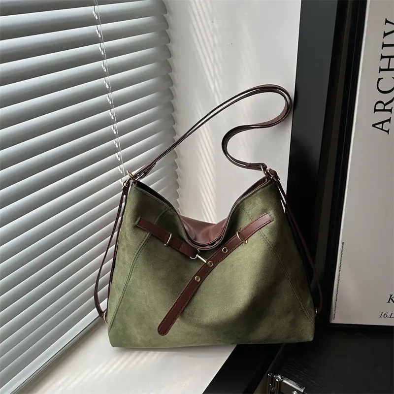 Women's Western Style Large Cap Bag Shoulder Commuter Tote