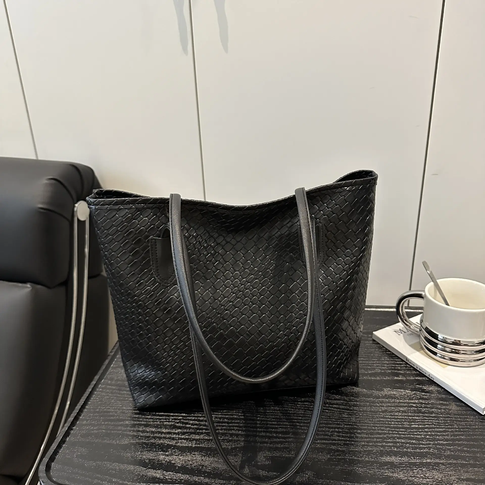 Women Woven Textured Shoulder Bags 2025 Autumn Winter - Image 6