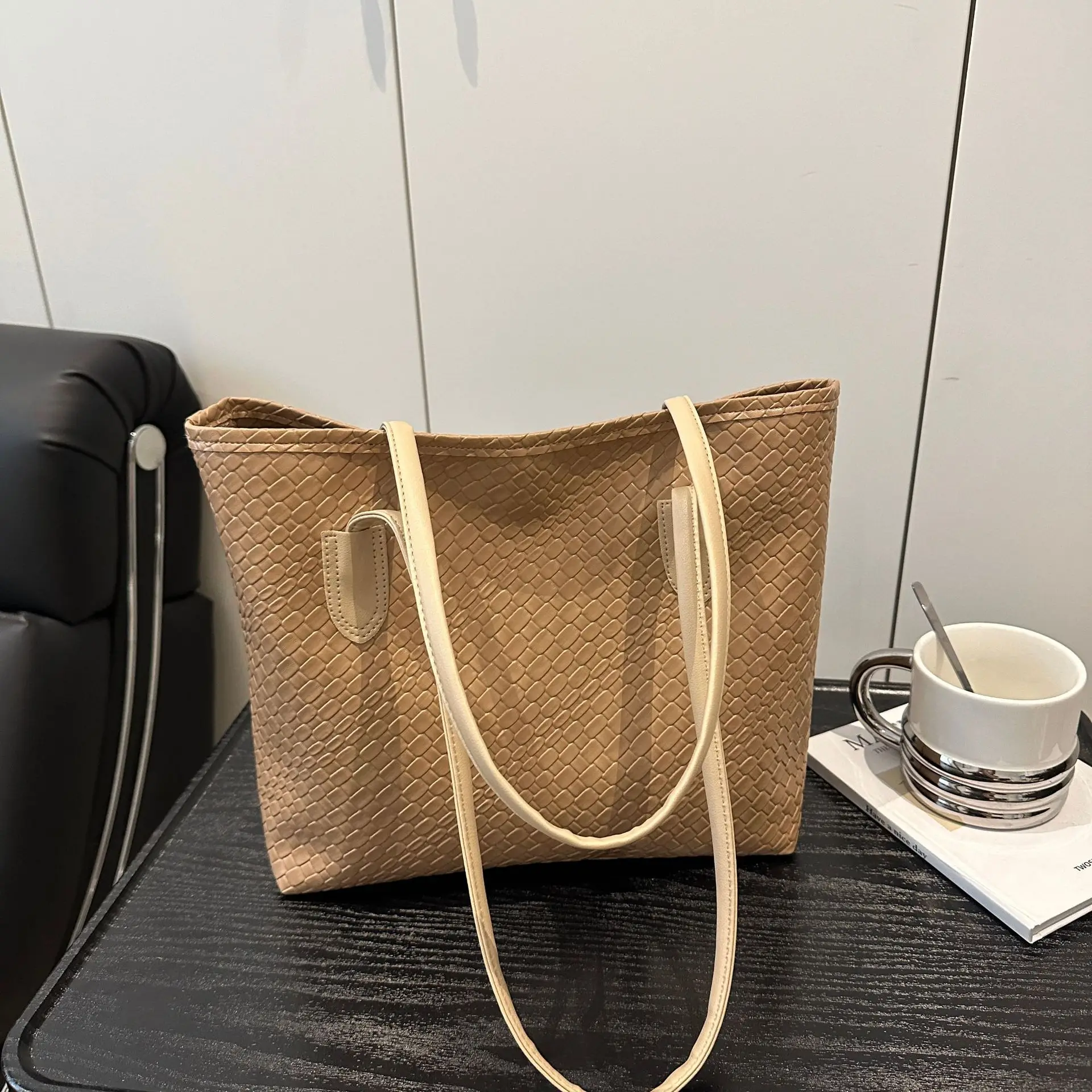 Women Woven Textured Shoulder Bags 2025 Autumn Winter - Image 8
