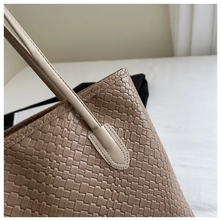 Women Woven Textured Shoulder Bags 2025 Autumn Winter — feature 22