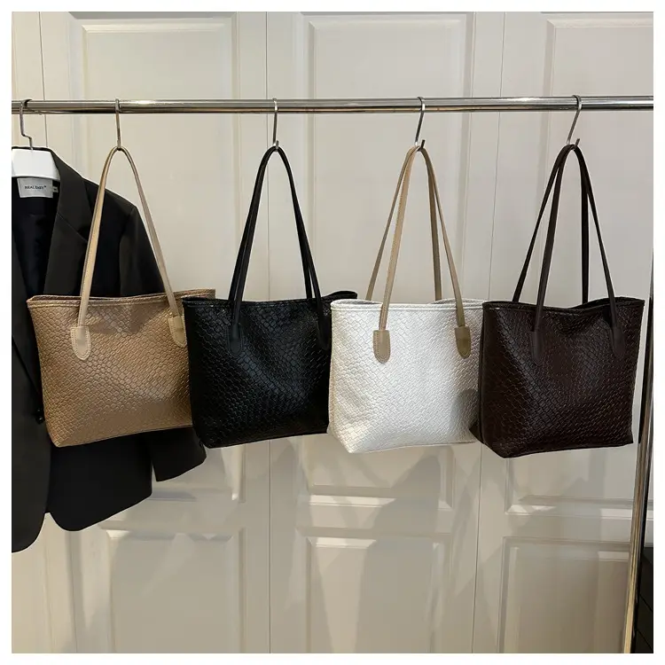 Women Woven Textured Shoulder Bags 2025 Autumn Winter — feature 28