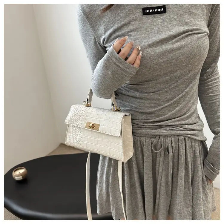 Pink Croc Leather Shoulder Bag for Women 2025 — feature 9