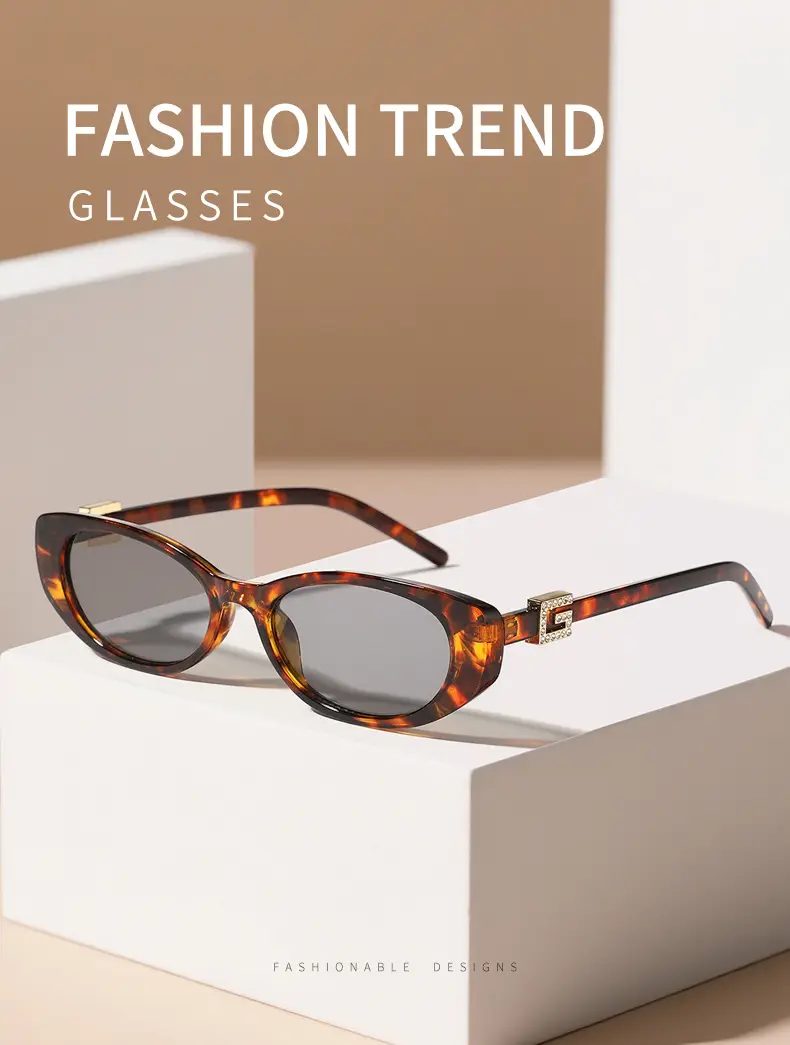 Men Women Oval Sunglasses Brown Tinted Street Photography — feature 2