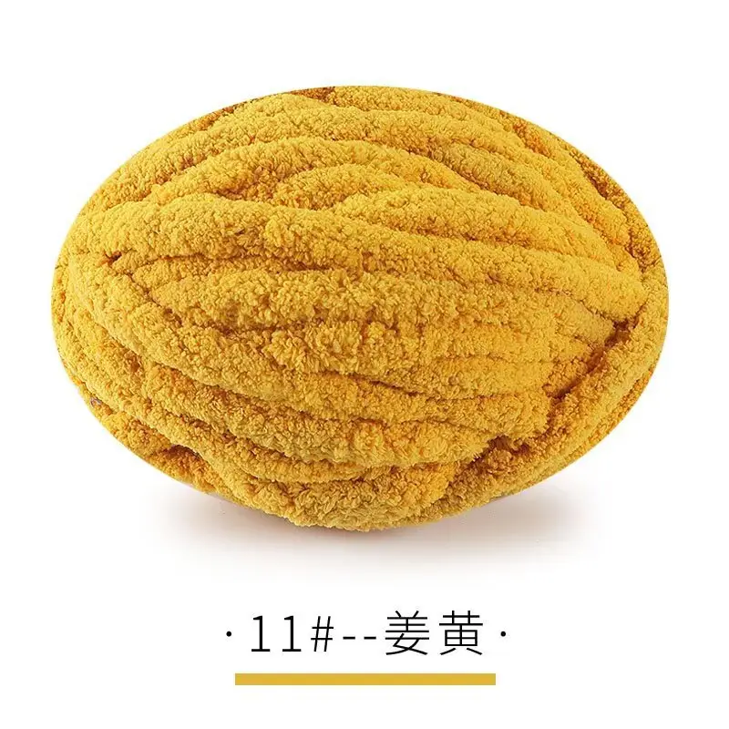 Cat Tail Thick Ice Stick Sausage Yarn Thick Wool Wrapped Around a Large Tree Hand-Knitted Crochet Bag Cushion Soft Finger-Knitted Blanket Yarn