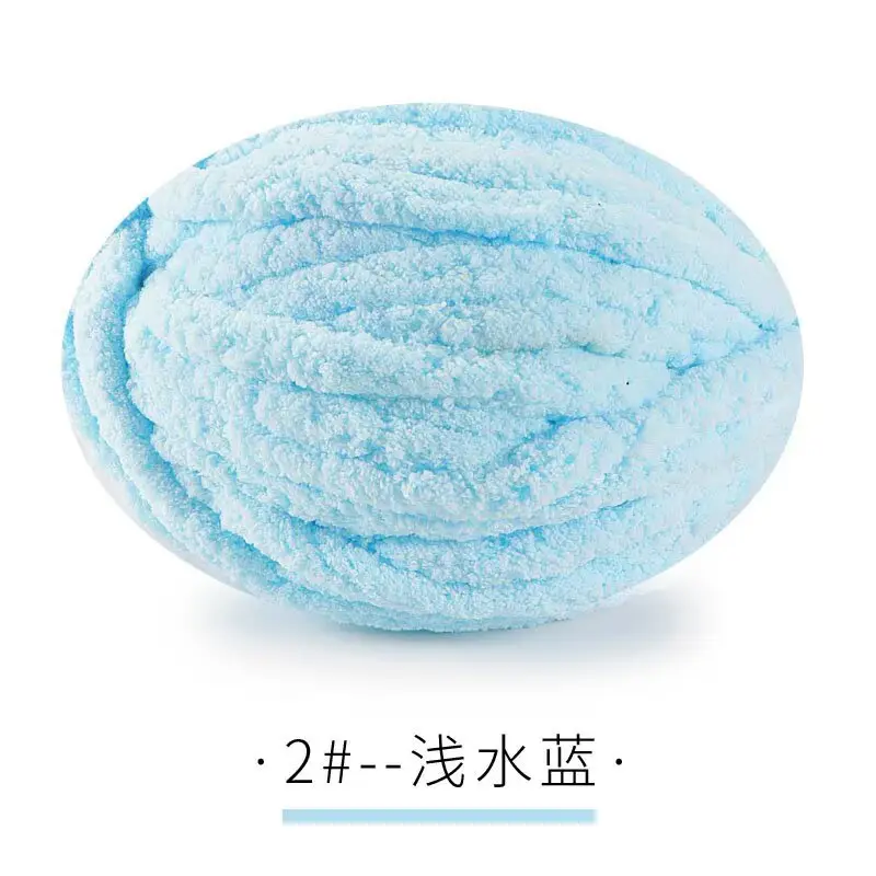 Cat Tail Thick Ice Stick Sausage Yarn Thick Wool Wrapped Around a Large Tree Hand-Knitted Crochet Bag Cushion Soft Finger-Knitted Blanket Yarn