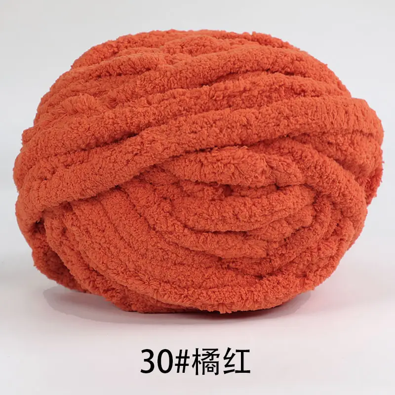 Cat Tail Thick Ice Stick Sausage Yarn Thick Wool Wrapped Around a Large Tree Hand-Knitted Crochet Bag Cushion Soft Finger-Knitted Blanket Yarn