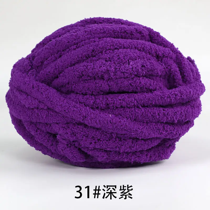 Cat Tail Thick Ice Stick Sausage Yarn Thick Wool Wrapped Around a Large Tree Hand-Knitted Crochet Bag Cushion Soft Finger-Knitted Blanket Yarn