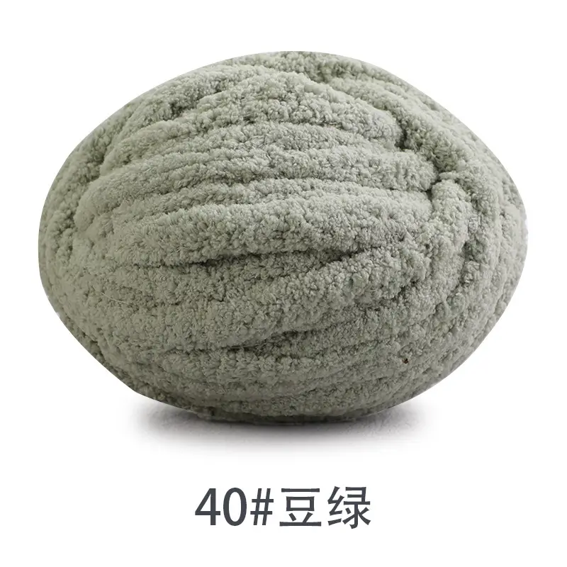Cat Tail Thick Ice Stick Sausage Yarn Thick Wool Wrapped Around a Large Tree Hand-Knitted Crochet Bag Cushion Soft Finger-Knitted Blanket Yarn