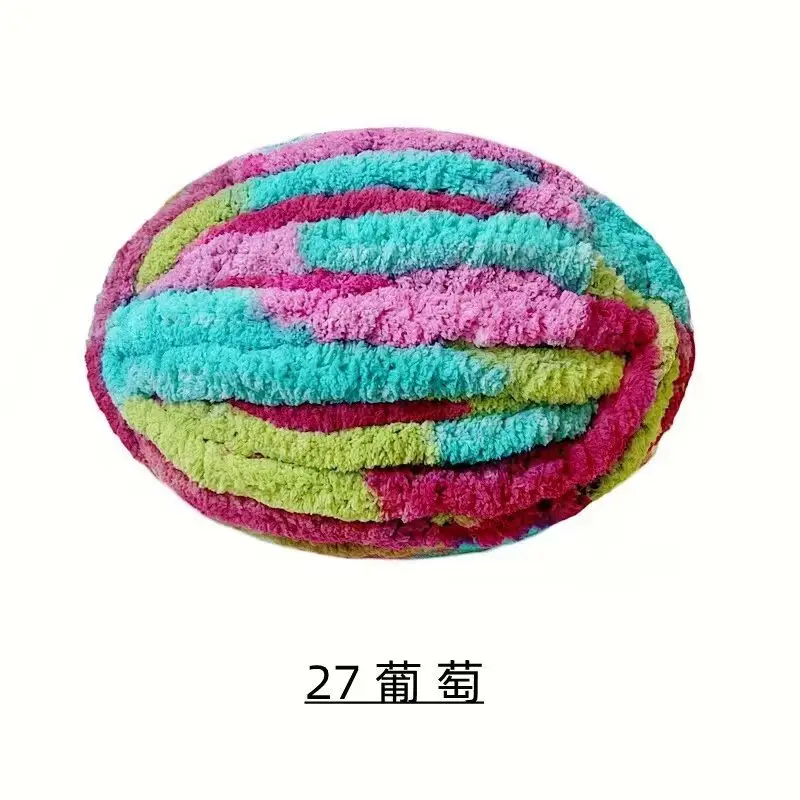 Cat Tail Thick Ice Stick Sausage Yarn Thick Wool Wrapped Around a Large Tree Hand-Knitted Crochet Bag Cushion Soft Finger-Knitted Blanket Yarn