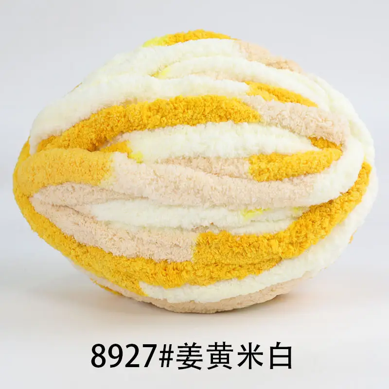 Cat Tail Thick Ice Stick Sausage Yarn Thick Wool Wrapped Around a Large Tree Hand-Knitted Crochet Bag Cushion Soft Finger-Knitted Blanket Yarn