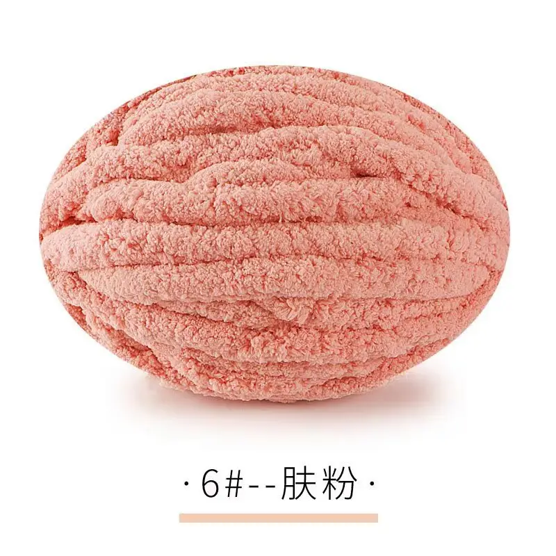 Cat Tail Thick Ice Stick Sausage Yarn Thick Wool Wrapped Around a Large Tree Hand-Knitted Crochet Bag Cushion Soft Finger-Knitted Blanket Yarn