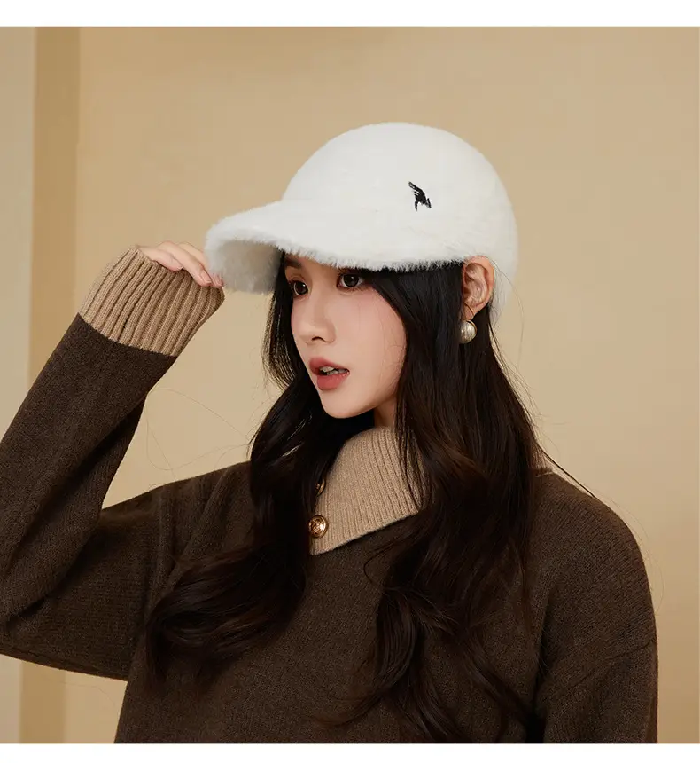 Women's Plush Baseball Cap Winter Cycling Warm Hat — feature 21