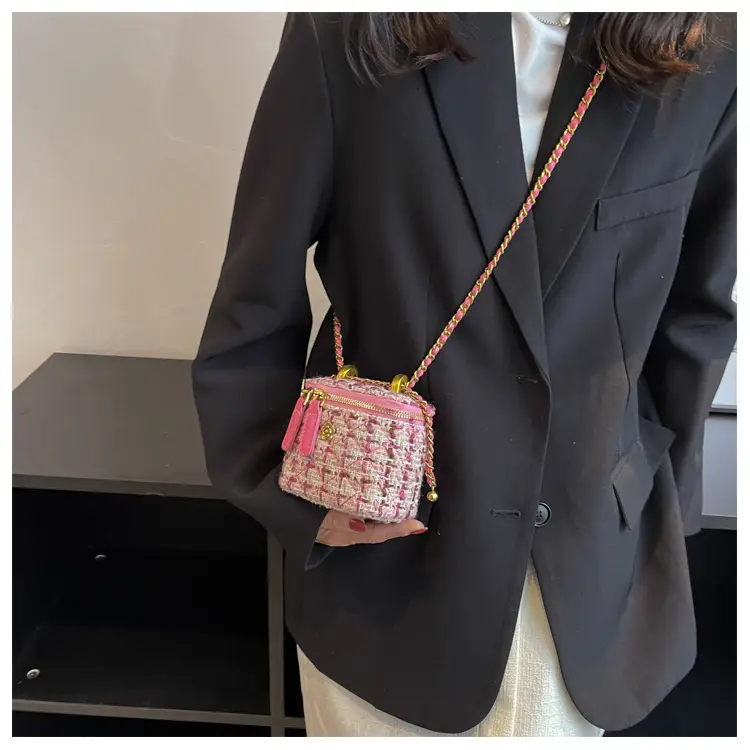 Pink Chiffon Chain Crossbody Bags for Women 2025 — feature 14