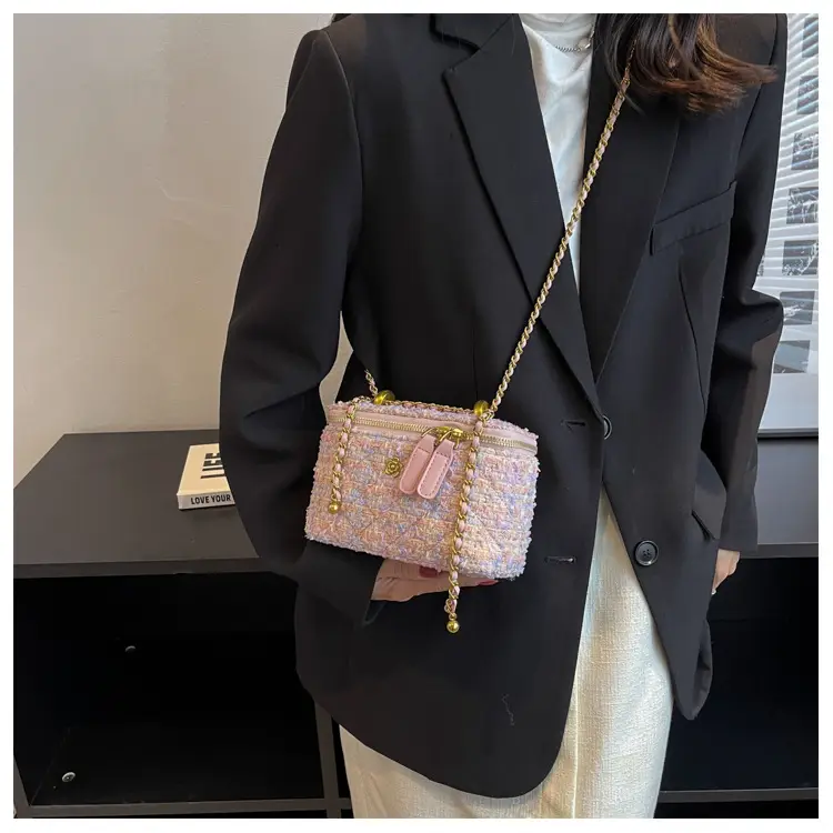 Pink Chiffon Chain Crossbody Bags for Women 2025 — feature 8