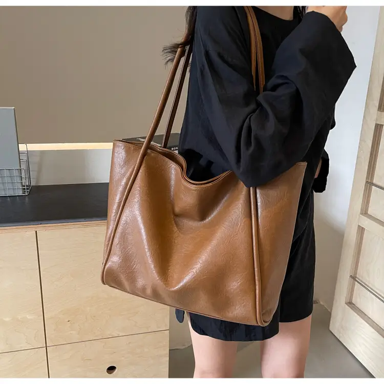 Women Retro Tote Bag Brown Leather Large Capacity Office Commuter — feature 36