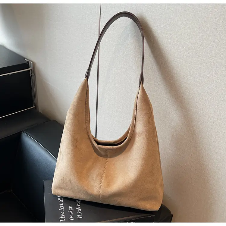 Black Crossbody Bag for Women 2026 Autumn Winter — feature 13