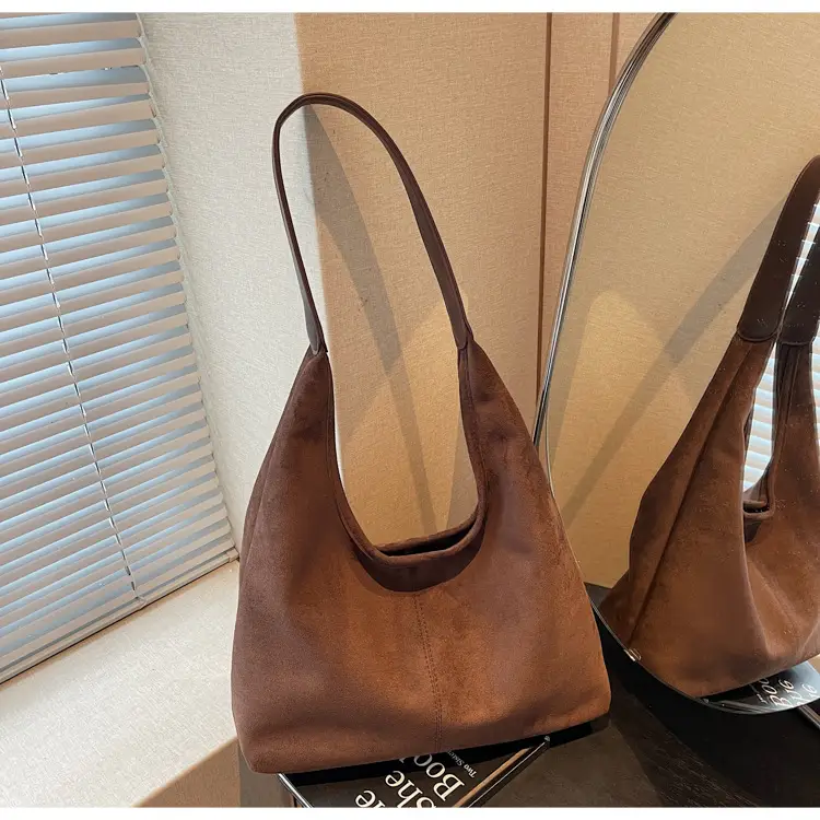 Black Crossbody Bag for Women 2026 Autumn Winter — feature 8