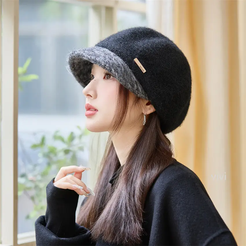 Women Korean Retro Duckbill Cap Autumn Winter Warm Windproof Beret — feature 8