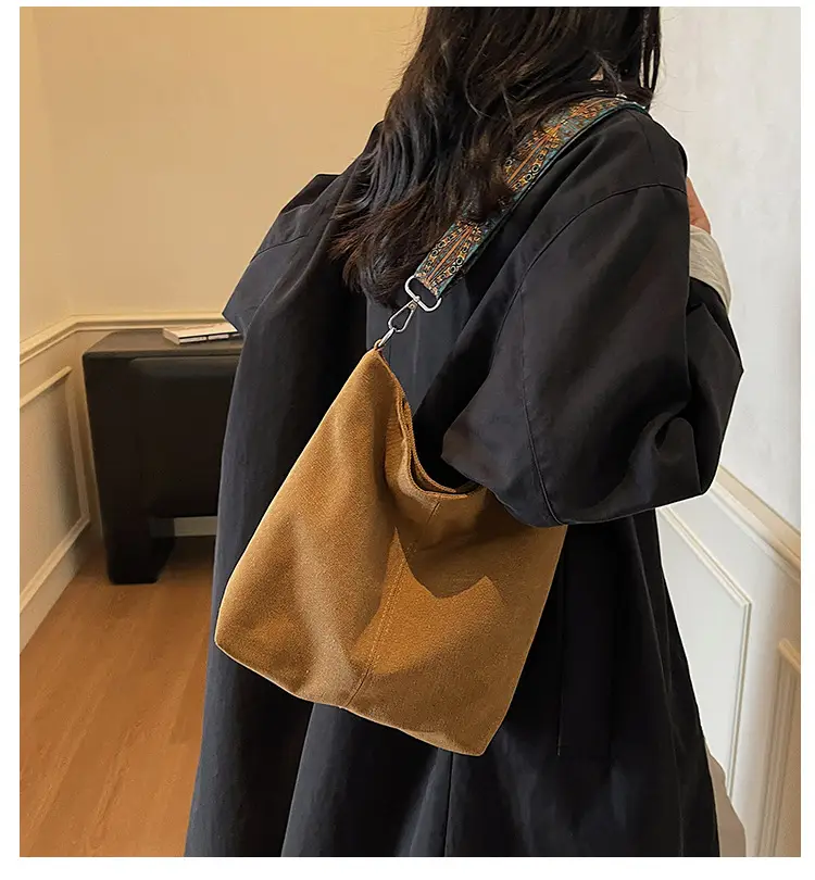 Women's Retro Patterned Shoulder Bag 2025 Autumn — feature 4