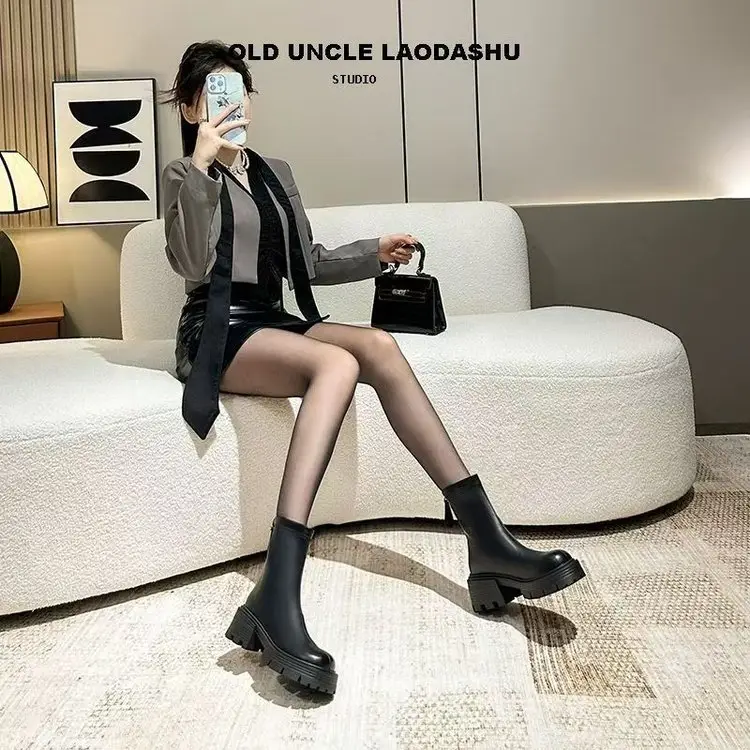 Women Black Retro Slim Boots Winter Autumn — feature 17