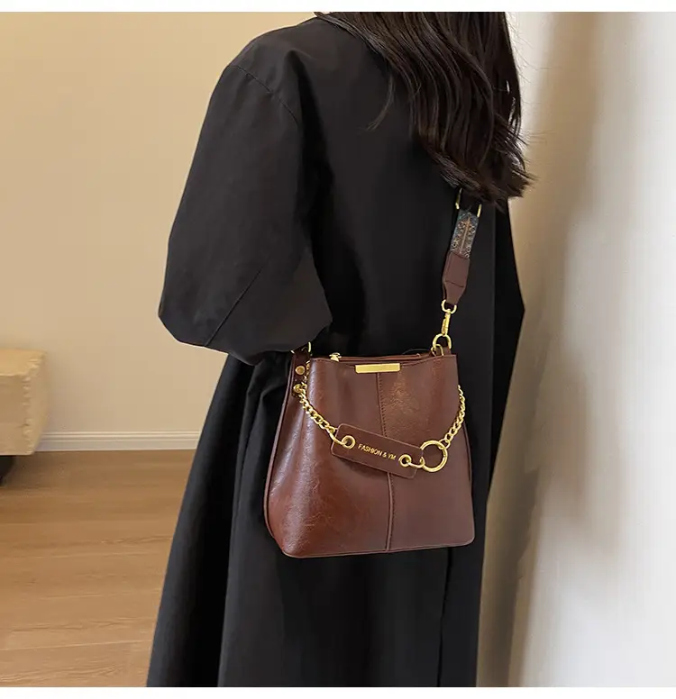 Brown Leather Crossbody Bag for Women 2025 — feature 17