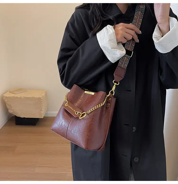 Brown Leather Crossbody Bag for Women 2025 — feature 19