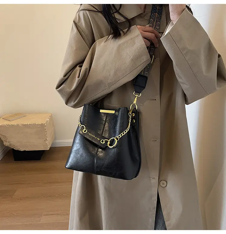 Brown Leather Crossbody Bag for Women 2025 — feature 23