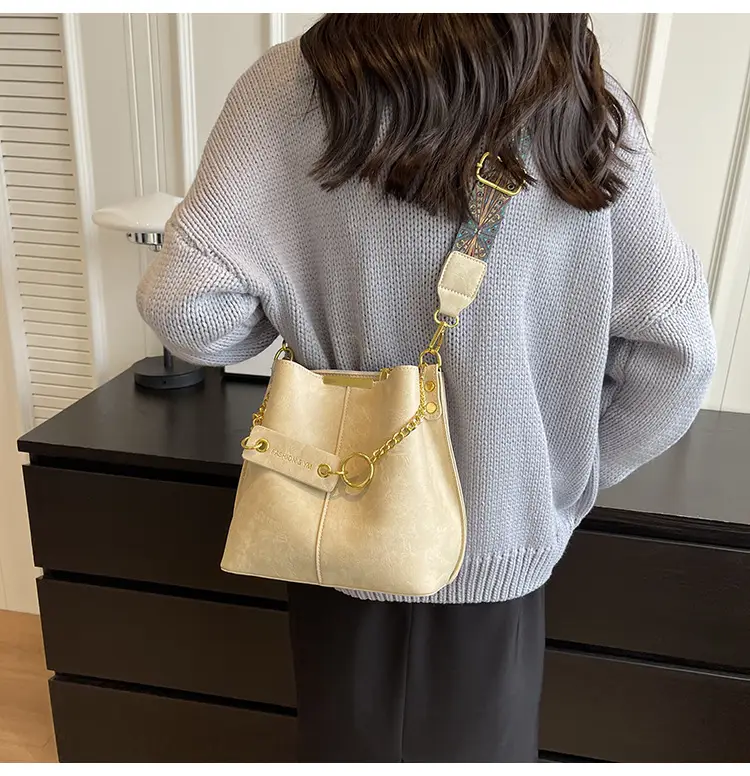 Brown Leather Crossbody Bag for Women 2025 — feature 31