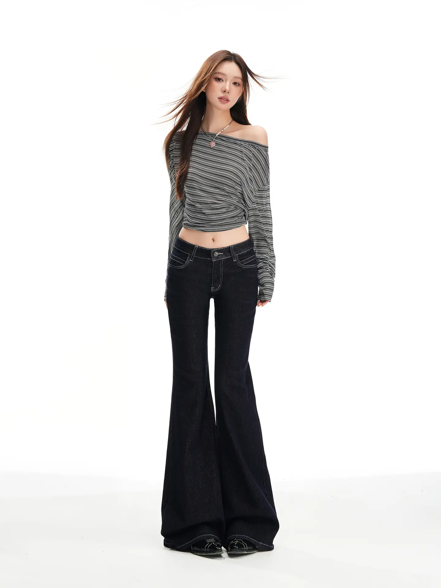 Dark Blue Micro-Flared Jeans Women 2025 Autumn